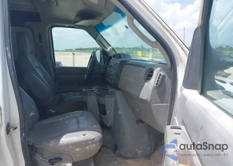 2010 Ford E-250 Commercial/Recreational из США, поврежденный, VIN 1FTNE2EW7ADA34544